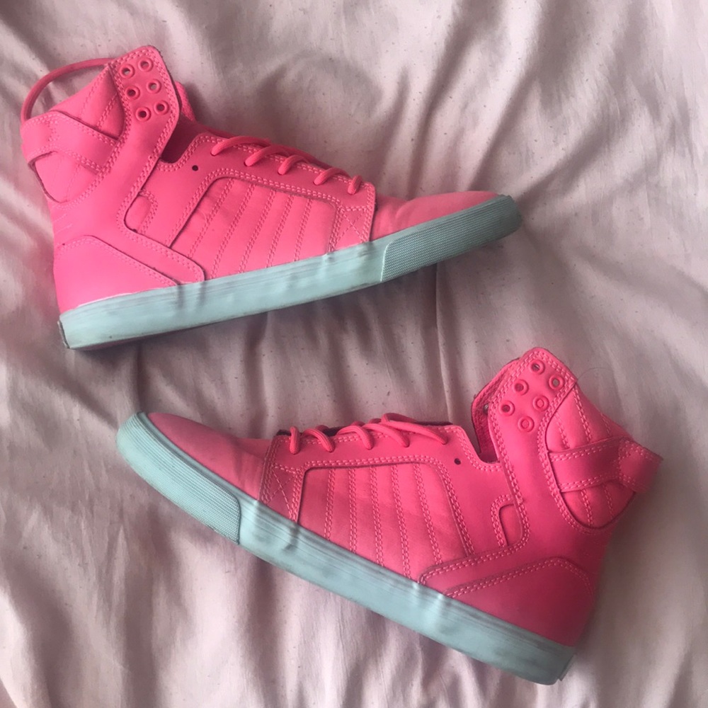 Neon pink supras